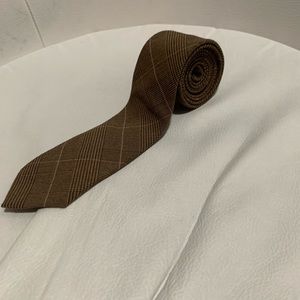 Men’s slim neck tie